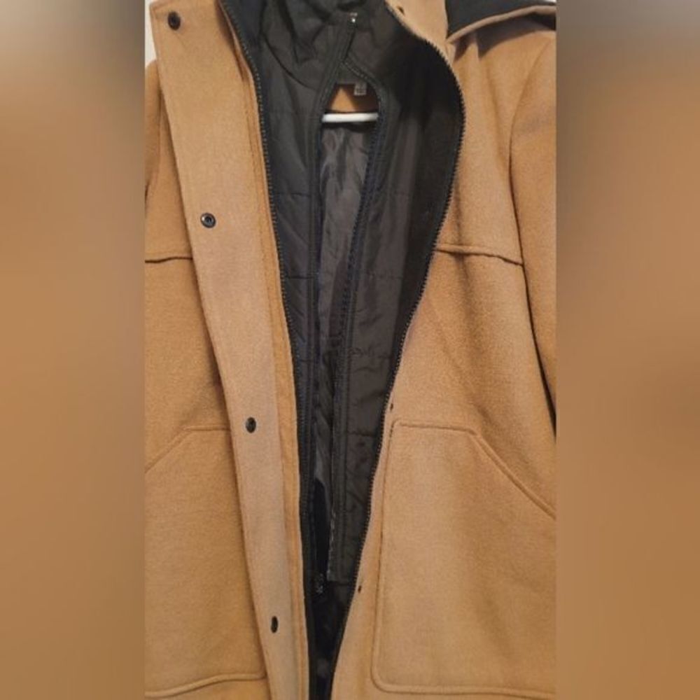 CROFT &‎ Barrow Camel Hooded Coat - Picture 2 of 5